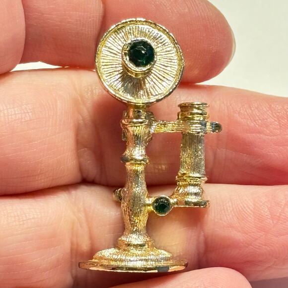 Gerrys gold scatter pin brooch novelty telephone motif green stones hallmarked - Picture 8 of 8